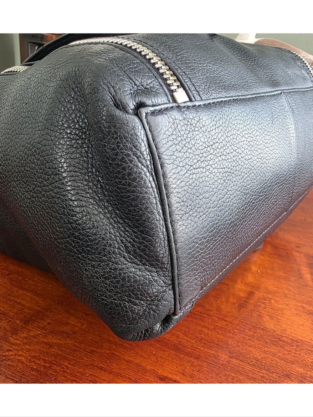 Michael Kors Zipper Tote Bag Black Pebbled Leather Bag - Picture 9 of 16